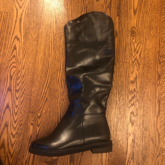 Womans boots - Picture 1 of 4